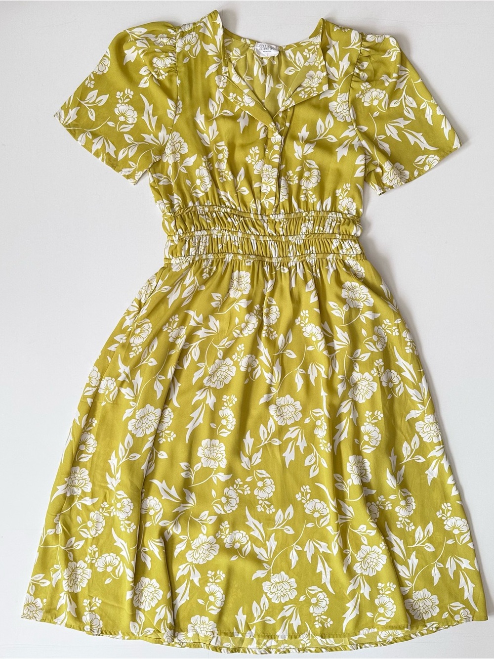 SIENNA SKY Yellow-Green Floral Smocked Waist Dress Size L